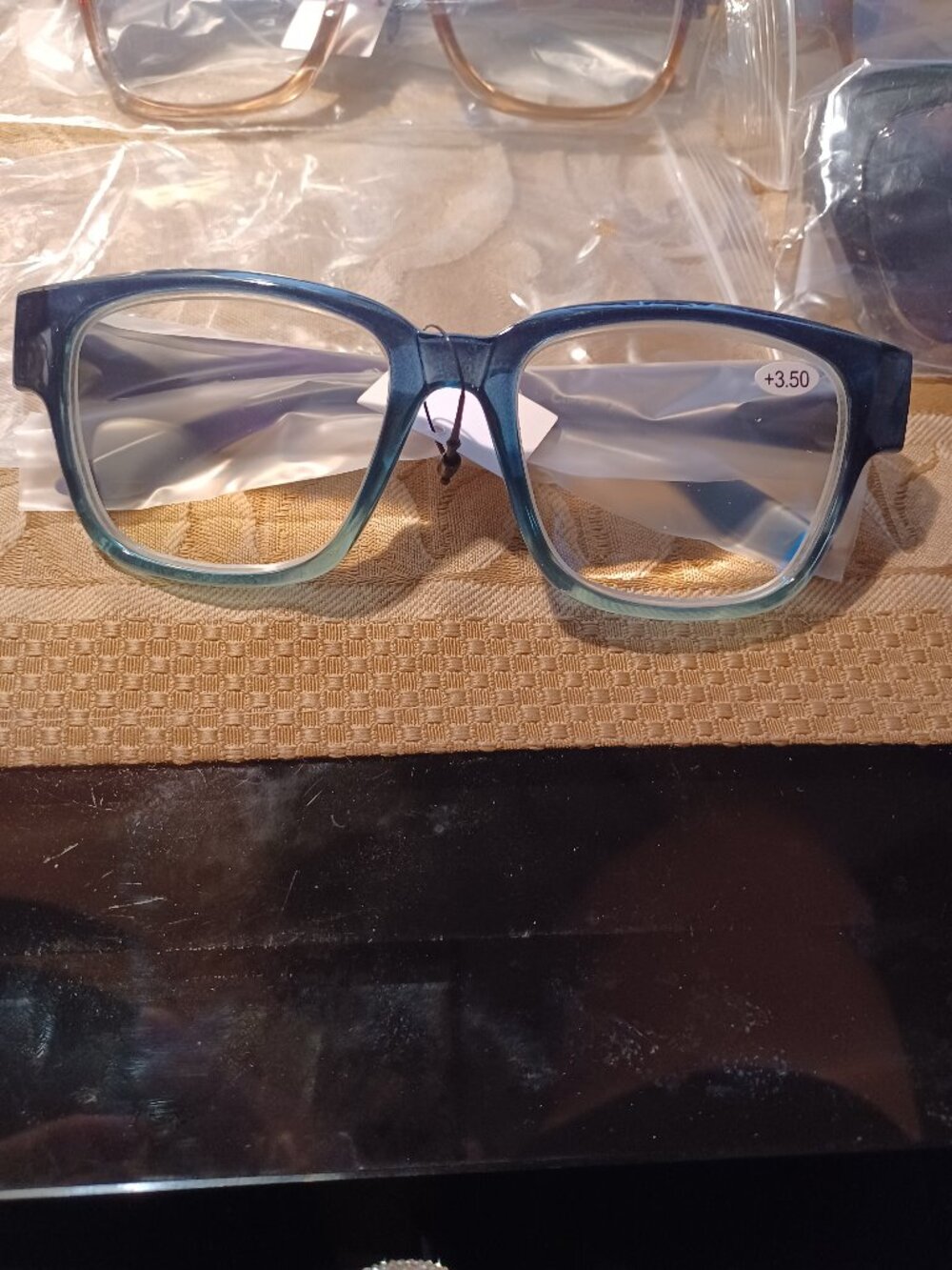 Joy Mangano Readers +3.50